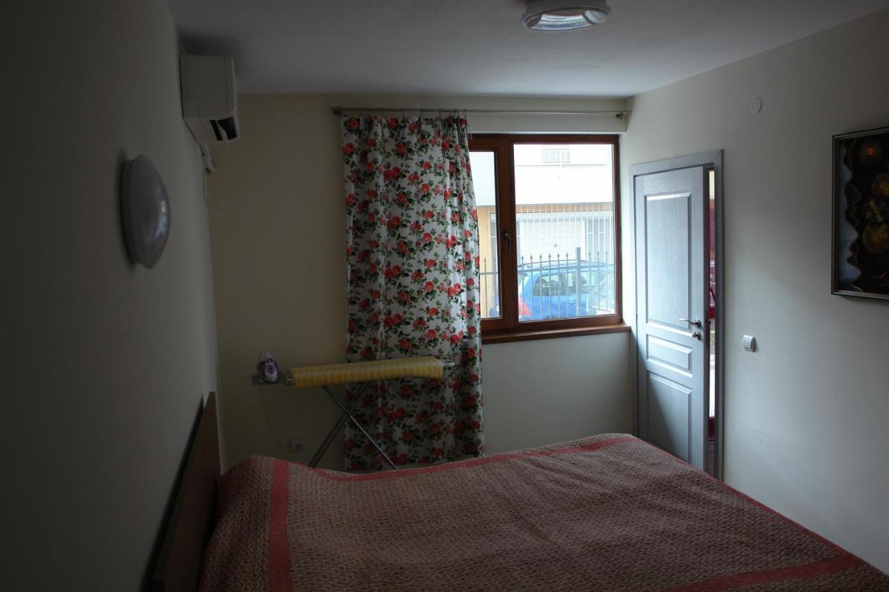 Appartment Lazur Burgas Esterno foto