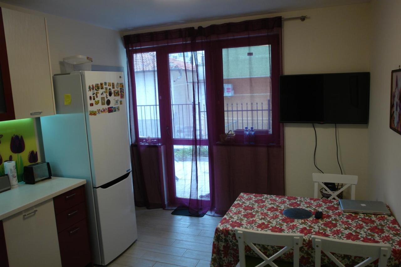 Appartment Lazur Burgas Esterno foto